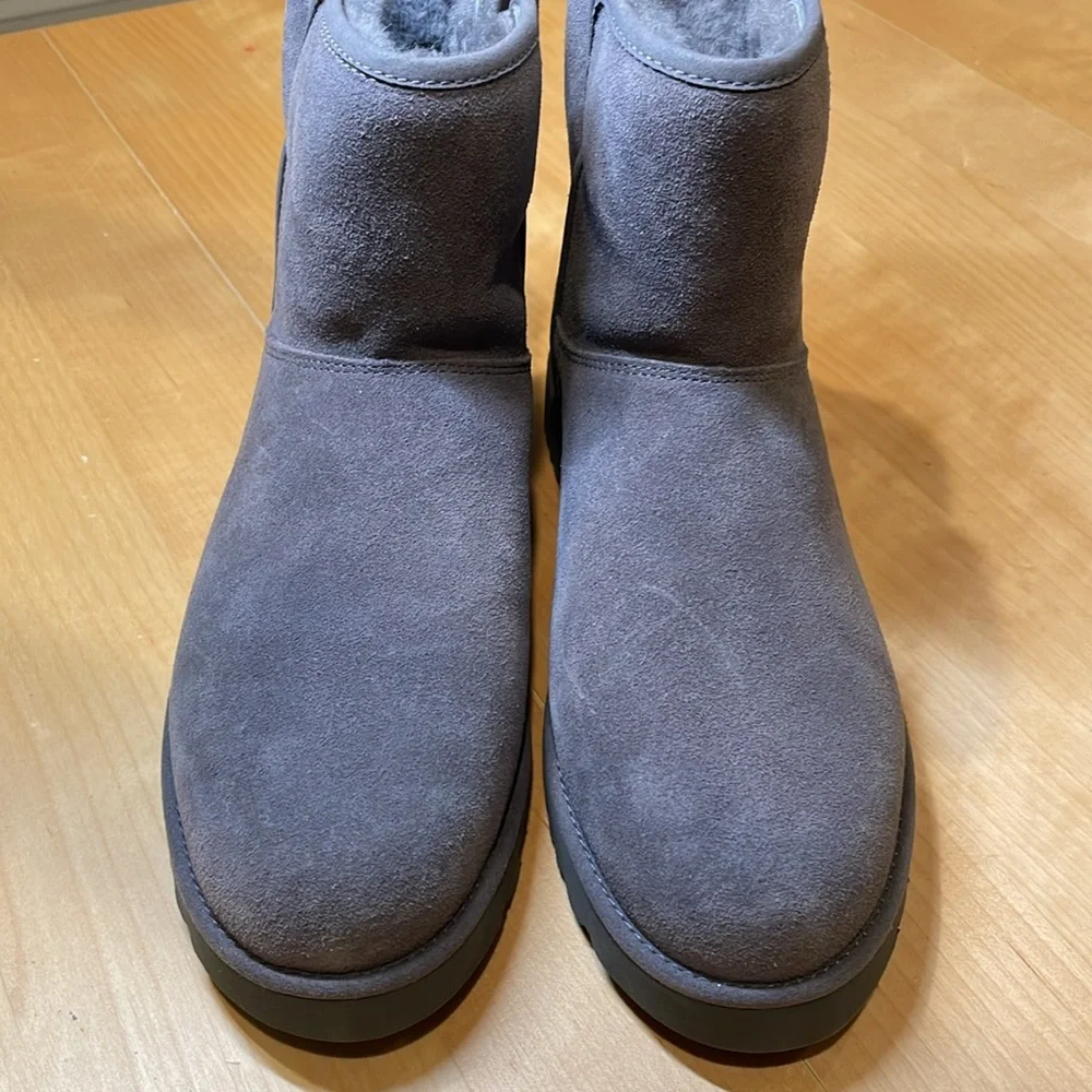 UGG Cory II Classic Suede Boot women’s size 8.5 NWOT